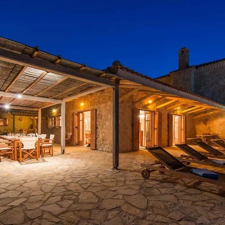Astarte - Diva Affluence With Private Pool