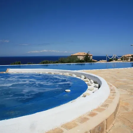 Astarte - Diva Affluence With Private Pool Koríthion